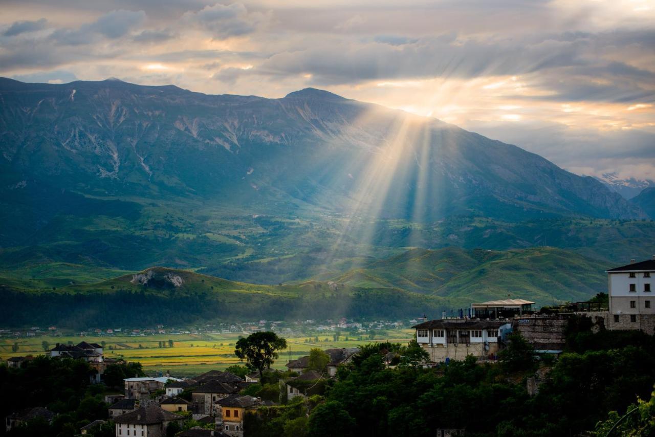Gjirokastër Guesthouse Mele מראה חיצוני תמונה