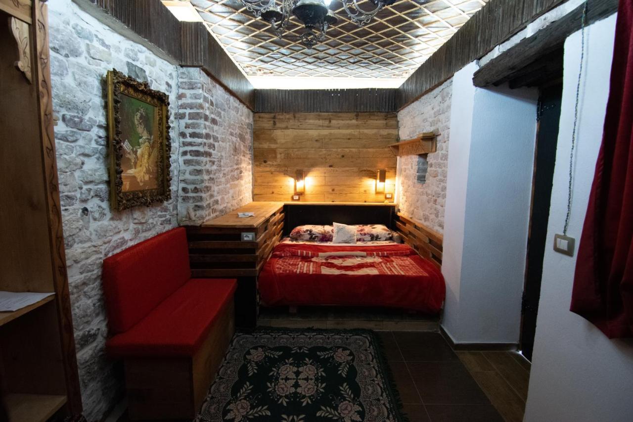 Gjirokastër Guesthouse Mele מראה חיצוני תמונה