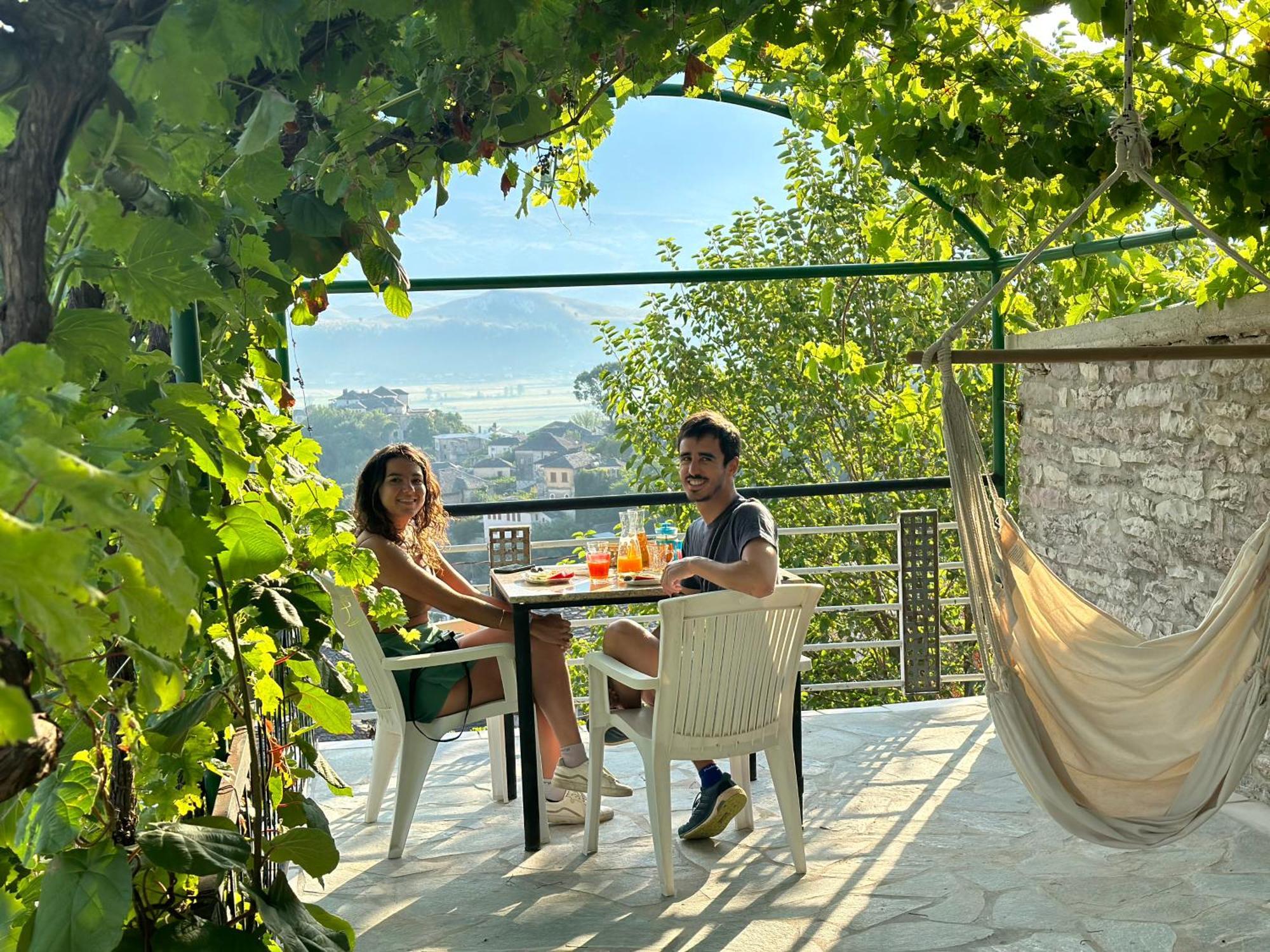 Gjirokastër Guesthouse Mele מראה חיצוני תמונה