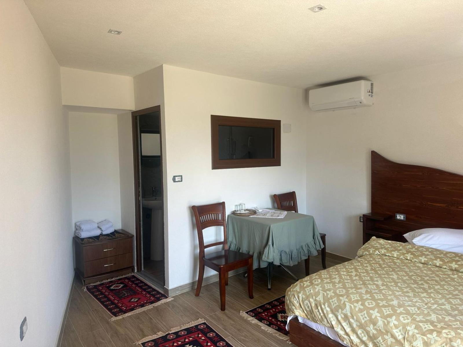 Gjirokastër Guesthouse Mele מראה חיצוני תמונה