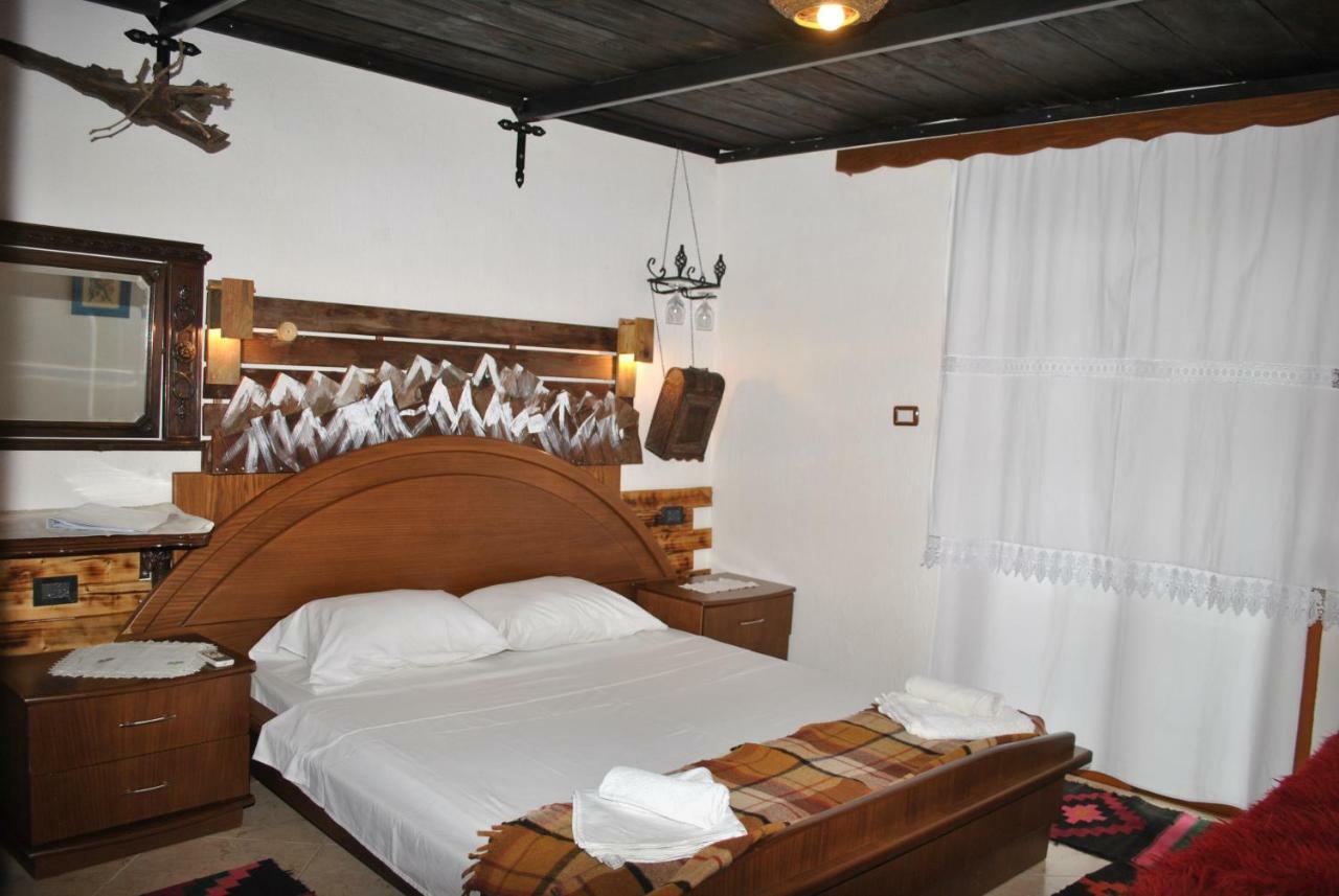 Gjirokastër Guesthouse Mele מראה חיצוני תמונה