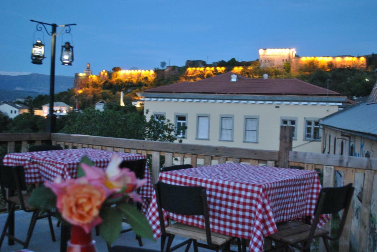 Gjirokastër Guesthouse Mele מראה חיצוני תמונה