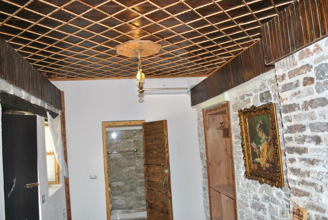 Gjirokastër Guesthouse Mele מראה חיצוני תמונה